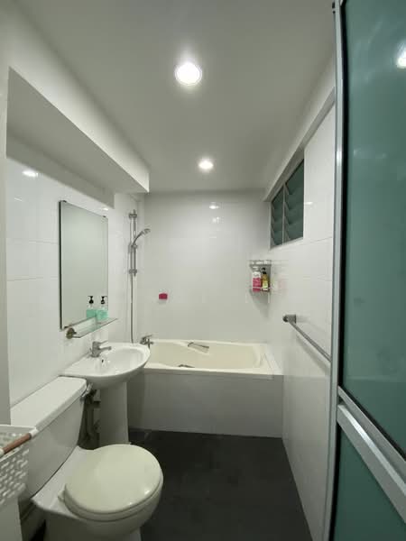 625 Yishun Street 61, 625 Yishun Street 61, 3 Bedrooms, 1,200 sqft, HDB Flat For Rent, by Carol Lim, 24415073 - PropertyGuru.com.sg