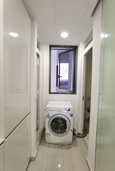 Lakeville, 3 Jurong Lake Link, 3 Bedrooms, 1,141 sqft, Condominium For Rent, by Vicky Chen, 24416115 - PropertyGuru.com.sg