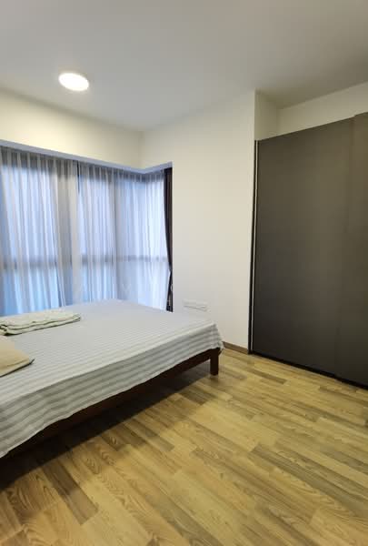 Lakeville, 3 Jurong Lake Link, 3 Bedrooms, 1,141 sqft, Condominium For Rent, by Vicky Chen, 24416115 - PropertyGuru.com.sg