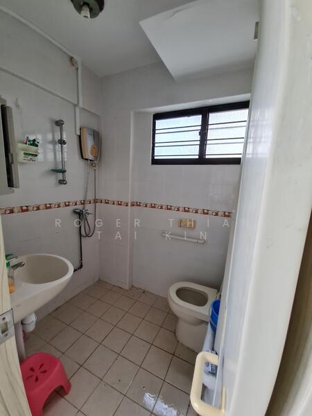 For Rent - 305 Hougang Avenue 5