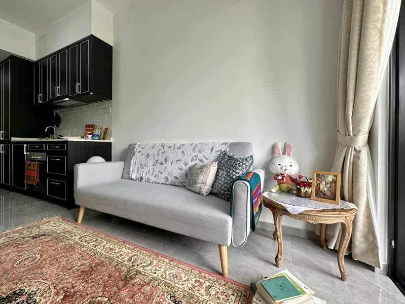Mayfair Gardens, 16 Rifle Range Road, 1 Bedroom, 560 sqft, Condominium For Rent, by John Chong, 24417404 - PropertyGuru.com.sg