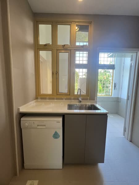 For Rent - Orange Regency