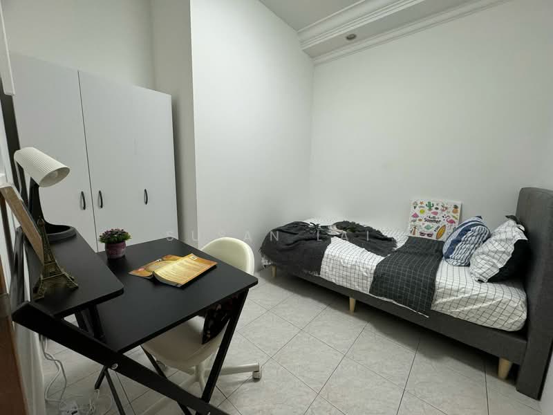 Central Green, 9 Jalan Membina, Room Rental, 60 sqft, Condominium For Rent, by Susan Lai, 24417854 - PropertyGuru.com.sg