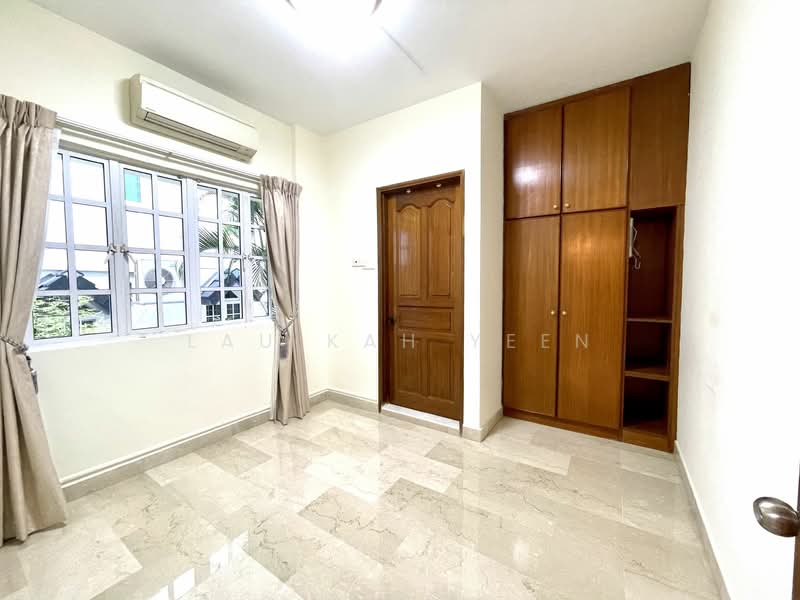 Gentle Road, Gentle Road, 5 Bedrooms, 4,000 sqft, Detached House For Rent, by Lau Kah Yeen, 24419265 - PropertyGuru.com.sg