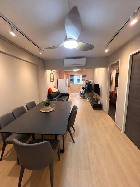 2 Tanjong Pagar Plaza, 2 Tanjong Pagar Plaza, Chinatown / Tanjong Pagar, 2 Bedrooms, 635 sqft, HDB Flat For Rent, by Conrad Chow, 24419275 - Living Room - PropertyGuru.com.sg