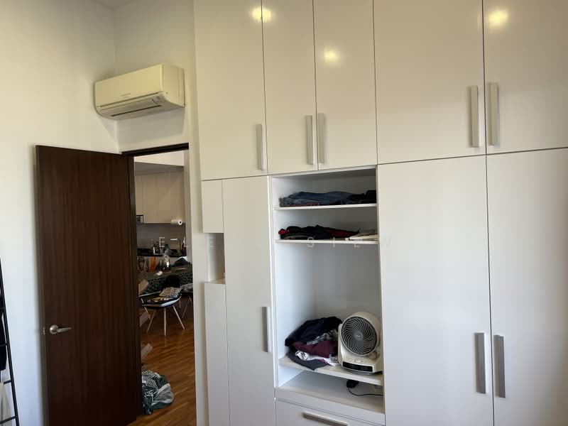 International Plaza, 10 Anson Road, 2 Bedrooms, 1,033 sqft, Apartment For Sale, by Elena Siew, 24419404 - PropertyGuru.com.sg