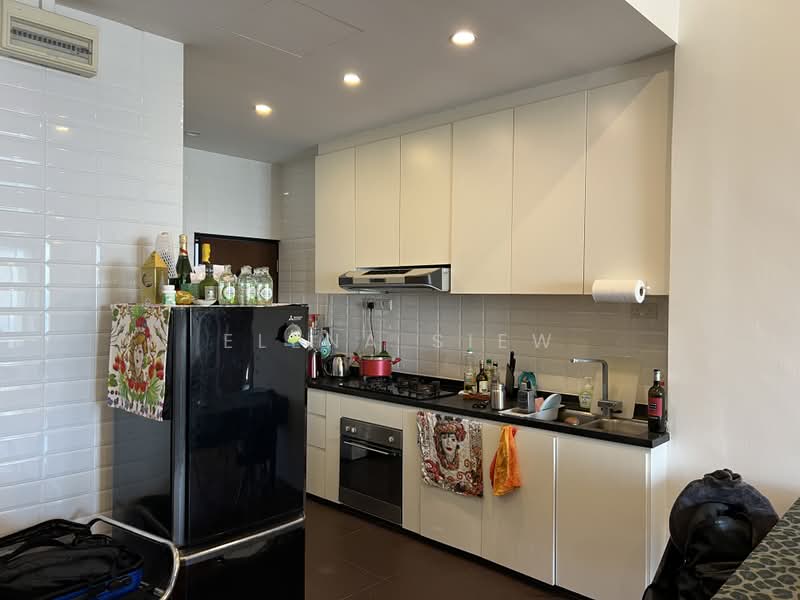 International Plaza, 10 Anson Road, 2 Bedrooms, 1,033 sqft, Apartment For Sale, by Elena Siew, 24419404 - PropertyGuru.com.sg