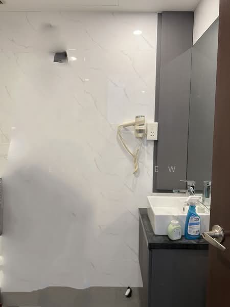 International Plaza, 10 Anson Road, 2 Bedrooms, 1,033 sqft, Apartment For Sale, by Elena Siew, 24419404 - PropertyGuru.com.sg