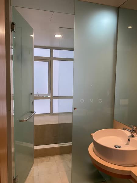 Icon, 10 Gopeng Street, 1 Bedroom, 570 sqft, Apartment For Rent, by James Ong, 24419964 - PropertyGuru.com.sg