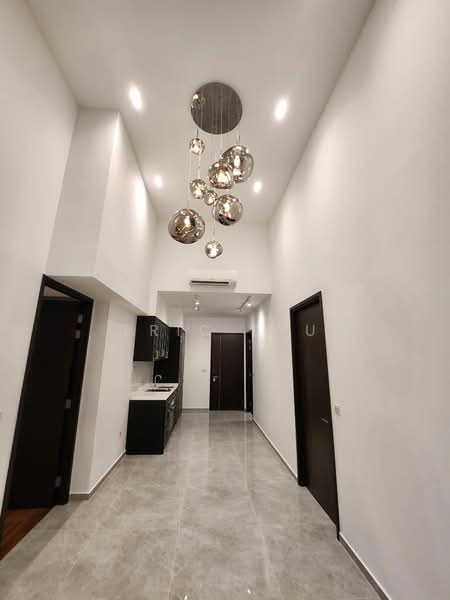 Mayfair Gardens, 8 Rifle Range Road, 2 Bedrooms, 753 sqft, Condominium For Rent, by Eric Eyu, 24420457 - PropertyGuru.com.sg