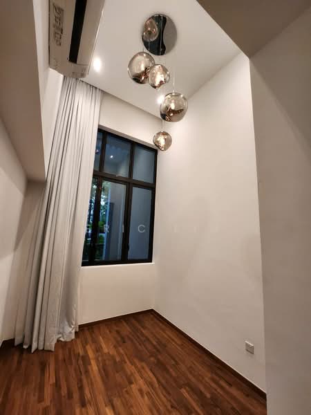Mayfair Gardens, 8 Rifle Range Road, 2 Bedrooms, 753 sqft, Condominium For Rent, by Eric Eyu, 24420457 - PropertyGuru.com.sg