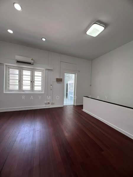 3-min Walk to Kovan MRT Station, , 2 Bedrooms, 872 sqft, Shophouse For Rent, by Raymond Tay, 24420625 - PropertyGuru.com.sg