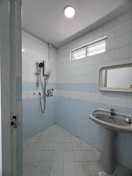 3-min Walk to Kovan MRT Station, , 2 Bedrooms, 872 sqft, Shophouse For Rent, by Raymond Tay, 24420625 - PropertyGuru.com.sg