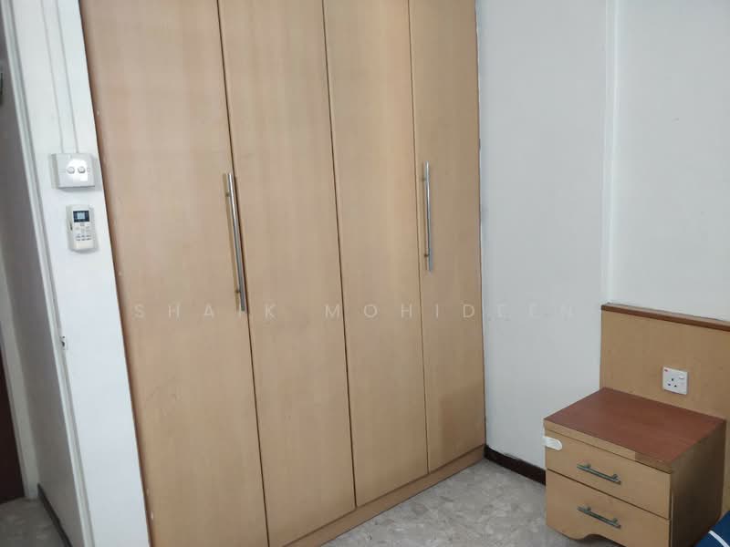 For Rent - 209 Serangoon Central