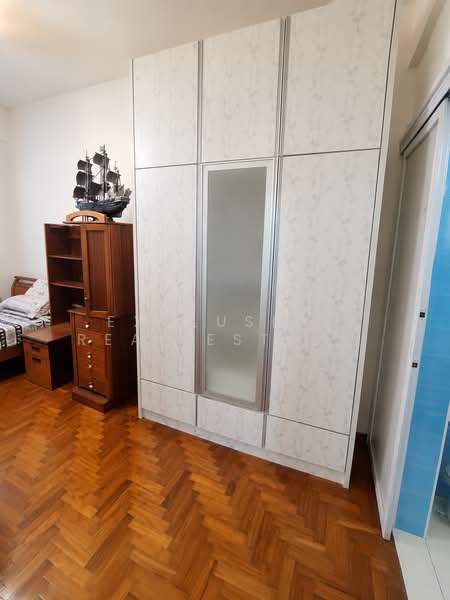 D17 Loyang Villas Room with attached toilet for rent, , Room Rental, 200 sqft, Terraced House For Rent, by FREDDY, 24425603 - PropertyGuru.com.sg
