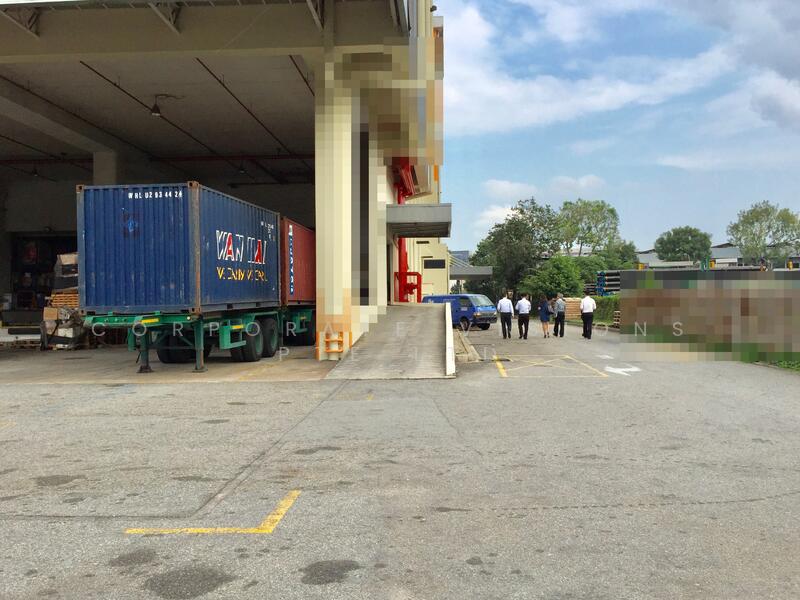 STANDALONE INDUSTRIAL FACILITY: Logistics, Fulfilment, Distribution Ctr off AYE. Own compound, JURONG, Off AYE. Near Ports. 13 mins drive CBD. CONTACT: +6596881177 Adrian.Koh@corporatevisions.com.sg, 195,000 sqft, Factory / Workshop (B2) For Rent, by ADRIAN, 24425781 - CommercialGuru.com.sg