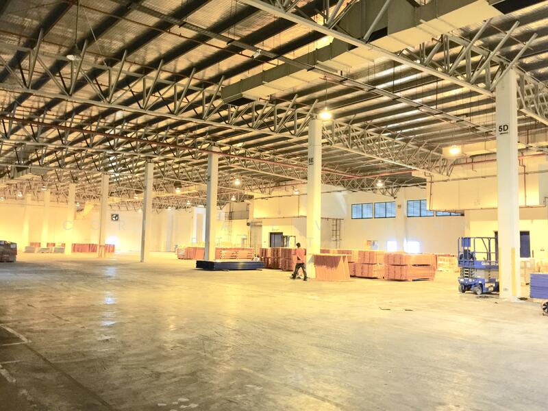 STANDALONE INDUSTRIAL FACILITY: Logistics, Fulfilment, Distribution Ctr off AYE. Own compound, JURONG, Off AYE. Near Ports. 13 mins drive CBD. CONTACT: +6596881177 Adrian.Koh@corporatevisions.com.sg, 195,000 sqft, Factory / Workshop (B2) For Rent, by ADRIAN, 24425781 - CommercialGuru.com.sg