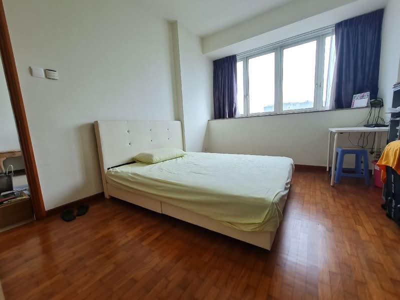 Queens, 16 Stirling Road, 2 Bedrooms, 915 sqft, Condominium For Rent, by Victor Tan, 24426397 - PropertyGuru.com.sg