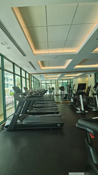 Queens, 16 Stirling Road, 2 Bedrooms, 915 sqft, Condominium For Rent, by Victor Tan, 24426397 - PropertyGuru.com.sg