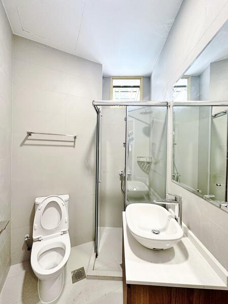 Orange Regency, 101 Fernhill Road, 4 Bedrooms, 2,433 sqft, Apartment For Rent, by Lawrence Hong, 24426432 - PropertyGuru.com.sg