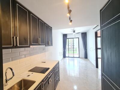 For Rent - Mayfair Modern