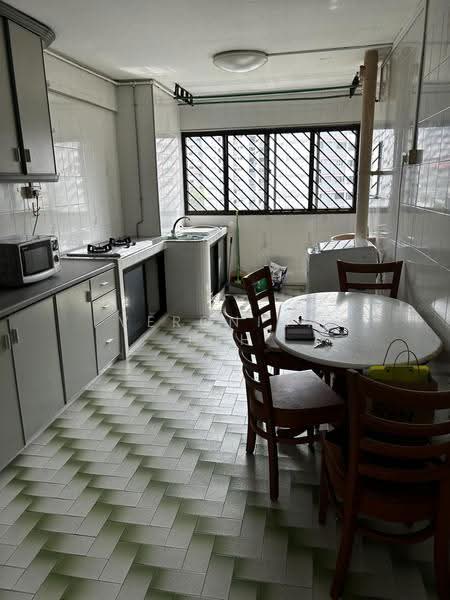 329 Clementi Avenue 2, 329 Clementi Avenue 2, Buona Vista / West Coast / Clementi New Town, 2 Bedrooms, 721 sqft, HDB Flat For Rent, by Veronica Peh, 24429202 - Kitchen - PropertyGuru.com.sg