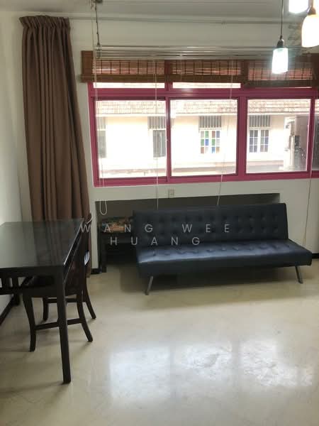 Beach Rd Kampong Glam Jln Sultan Sultan Gate Apt, Sultan Gate, 1 Bedroom, 380 sqft, Apartment For Rent, by Wang Wee Huang, 24429990 - writing table n sofa - PropertyGuru.com.sg