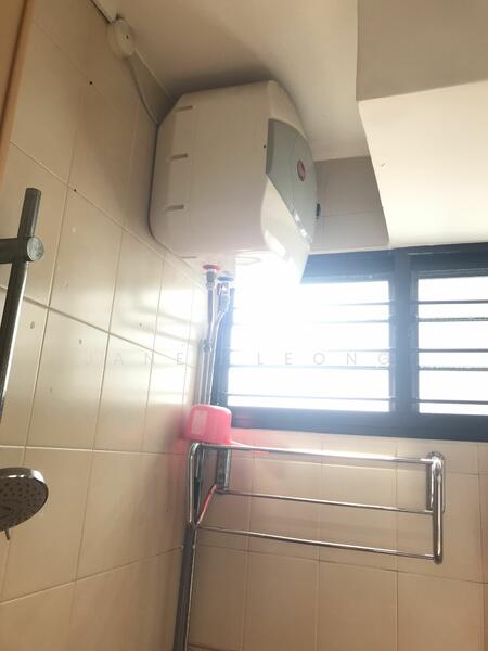 For Rent - 302 Clementi Avenue 4