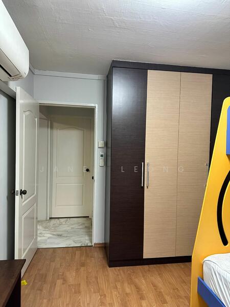 For Rent - 302 Clementi Avenue 4