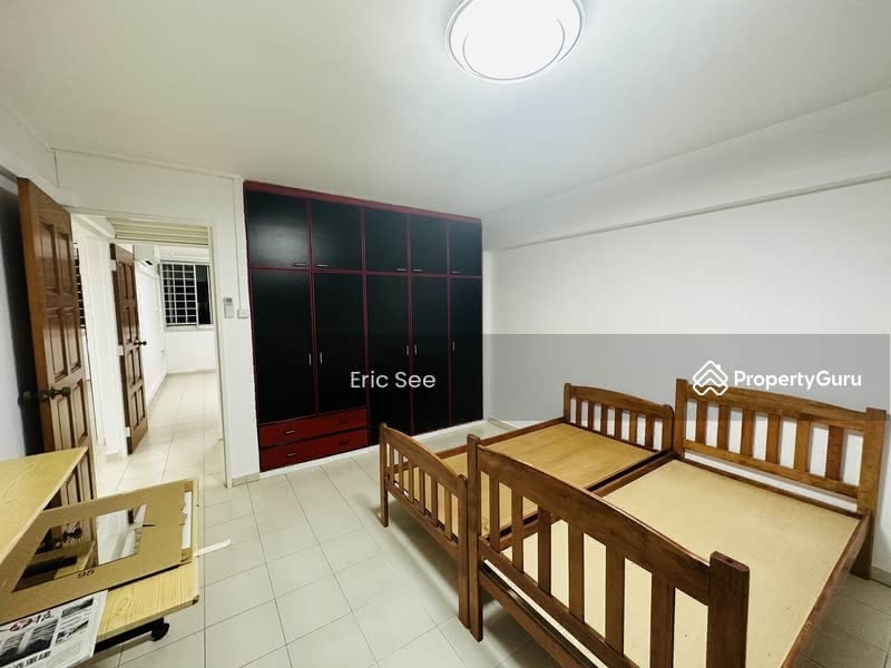 2nd Common Bedroom with Single Beds & Built In Wardrobe