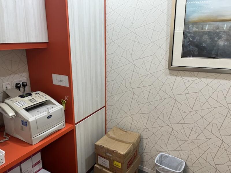 Raffles Place MRT, Nicely Fitted Office, , 3,993 sqft, Office For Rent, by Kelvin Teo, 24431206 - CommercialGuru.com.sg