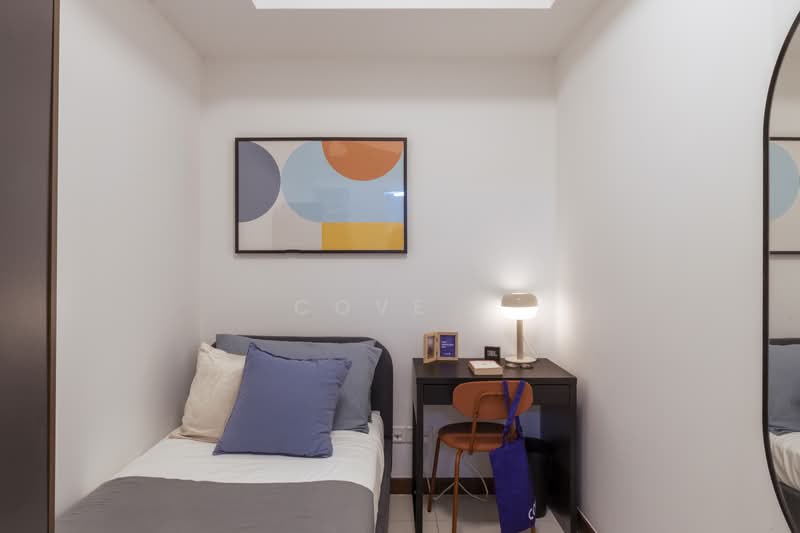 The Sail @ Marina Bay, 2 Marina Boulevard, Room Rental, 100 sqft, Condominium For Rent, by Cove, 24431695 - Orange room - PropertyGuru.com.sg