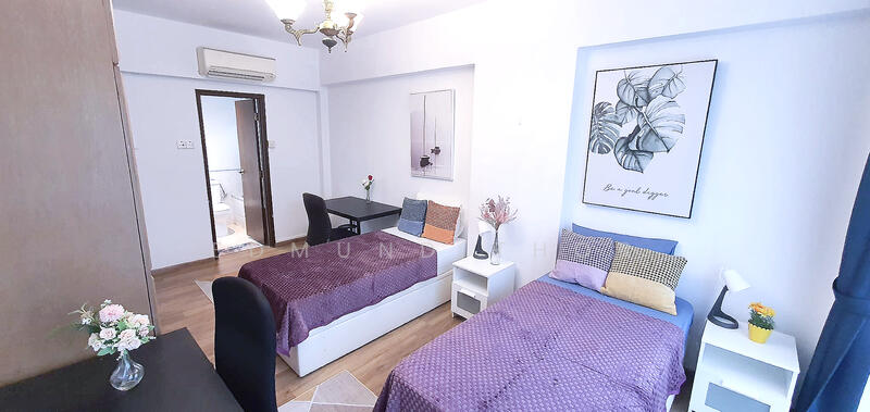 West Bay Condo, 54 West Coast Crescent, 3 Bedrooms, 1,442 sqft, Condominium For Rent, by Edmund Thor, 24432040 - Master Bedroom w attached bathroom - PropertyGuru.com.sg