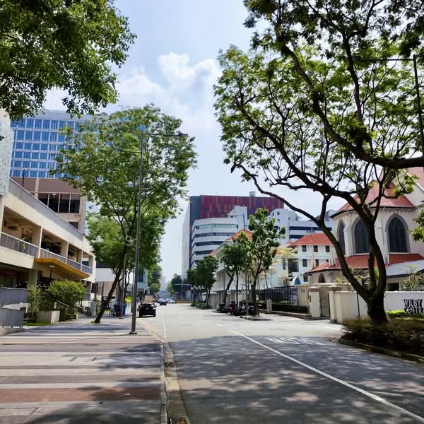 Tan Chong Tower, 15 Queen Street, 1,055 sqft, Office For Rent, by Sam Yap, 24432344 - CommercialGuru.com.sg