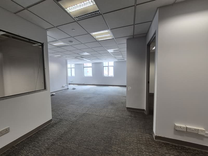 Tan Chong Tower, 15 Queen Street, 1,055 sqft, Office For Rent, by Sam Yap, 24432344 - CommercialGuru.com.sg