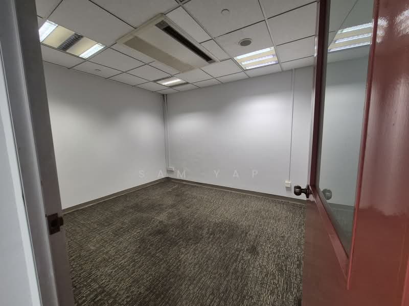Tan Chong Tower, 15 Queen Street, 1,055 sqft, Office For Rent, by Sam Yap, 24432344 - CommercialGuru.com.sg