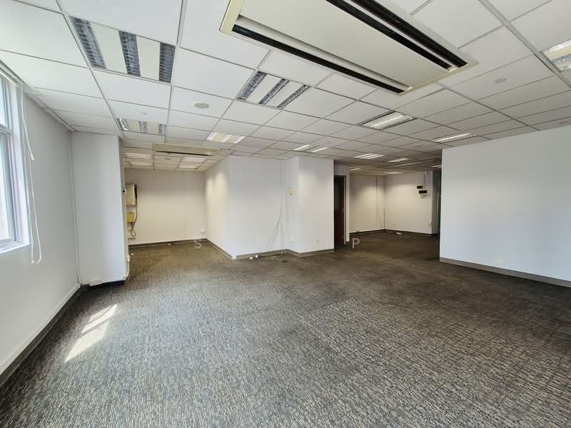 Tan Chong Tower, 15 Queen Street, 1,055 sqft, Office For Rent, by Sam Yap, 24432344 - CommercialGuru.com.sg