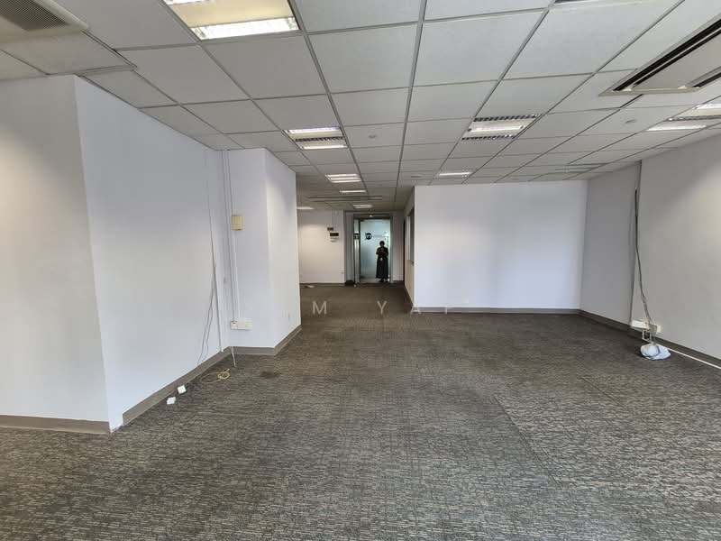 Tan Chong Tower, 15 Queen Street, 1,055 sqft, Office For Rent, by Sam Yap, 24432344 - CommercialGuru.com.sg