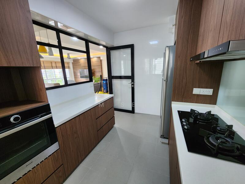 For Rent - 289A Compassvale Crescent