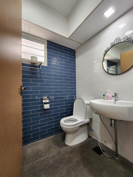 For Rent - 289A Compassvale Crescent