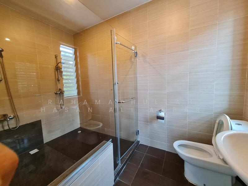 Sylvan Lodge, 143 Holland Road, 1 Bedroom, 780 sqft, Apartment For Rent, by Rahamathullah Hasan Ali Akbar, 24433305 - PropertyGuru.com.sg