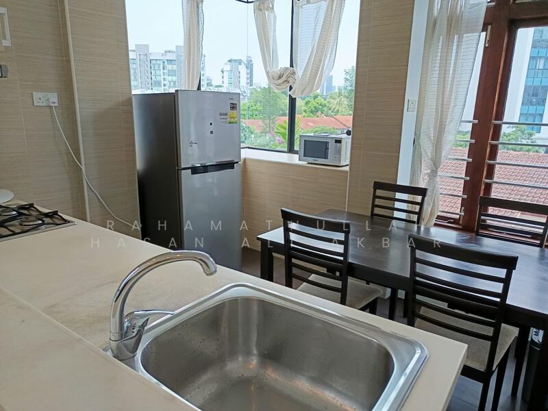 Sylvan Lodge, 143 Holland Road, 1 Bedroom, 780 sqft, Apartment For Rent, by Rahamathullah Hasan Ali Akbar, 24433305 - PropertyGuru.com.sg