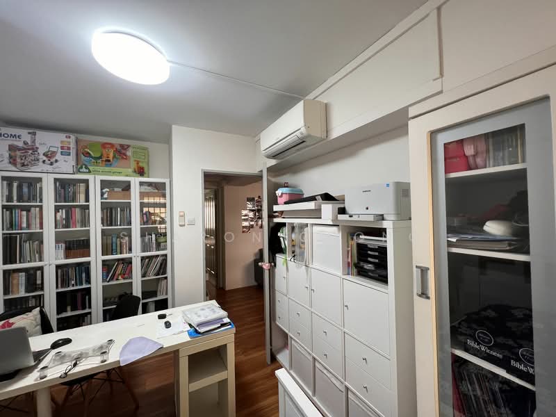 21 Queen's Close, 21 Queen's Close, 3 Bedrooms, 1,152 sqft, HDB Flat For Rent, by Sharon Chong, 24434026 - PropertyGuru.com.sg