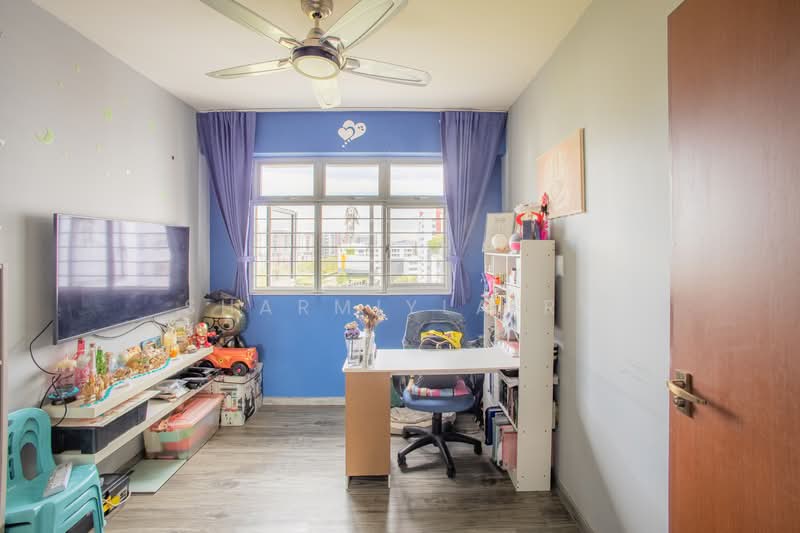 694C Woodlands Drive 62, 694C Woodlands Drive 62, 2 Bedrooms, 721 sqft, HDB Flat For Sale, by Sharmiyla Ry, 24435194 - PropertyGuru.com.sg