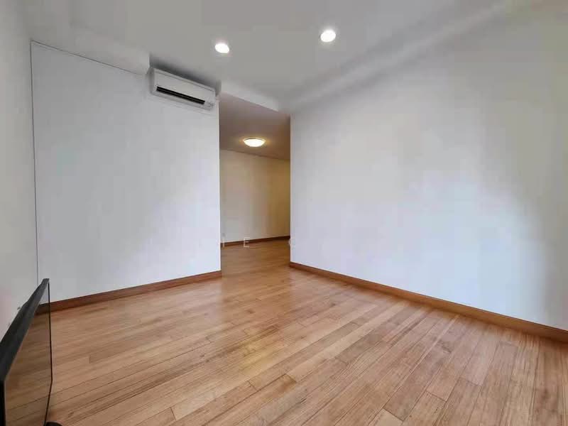 Robertson 100, 100 Robertson Quay, 2 Bedrooms, 936 sqft, Apartment For Rent, by Julie Cheak, 24438838 - PropertyGuru.com.sg