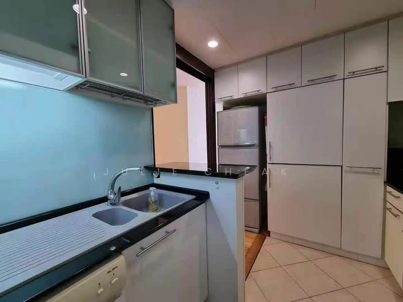 Robertson 100, 100 Robertson Quay, 2 Bedrooms, 936 sqft, Apartment For Rent, by Julie Cheak, 24438838 - PropertyGuru.com.sg