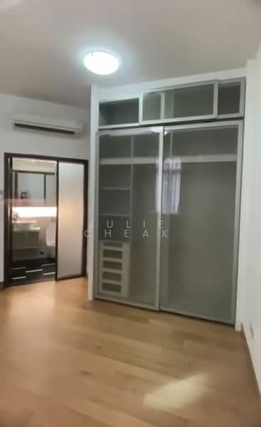Robertson 100, 100 Robertson Quay, 2 Bedrooms, 936 sqft, Apartment For Rent, by Julie Cheak, 24438838 - PropertyGuru.com.sg