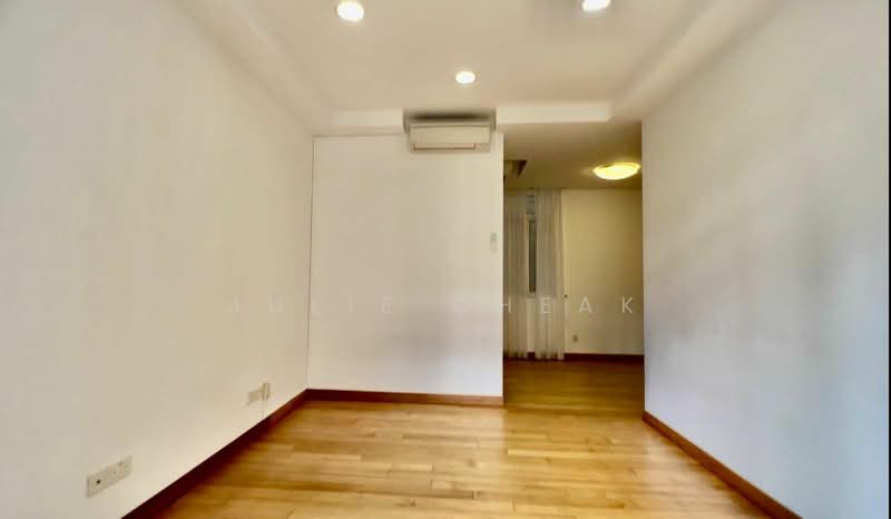 Robertson 100, 100 Robertson Quay, 2 Bedrooms, 936 sqft, Apartment For Rent, by Julie Cheak, 24438838 - PropertyGuru.com.sg