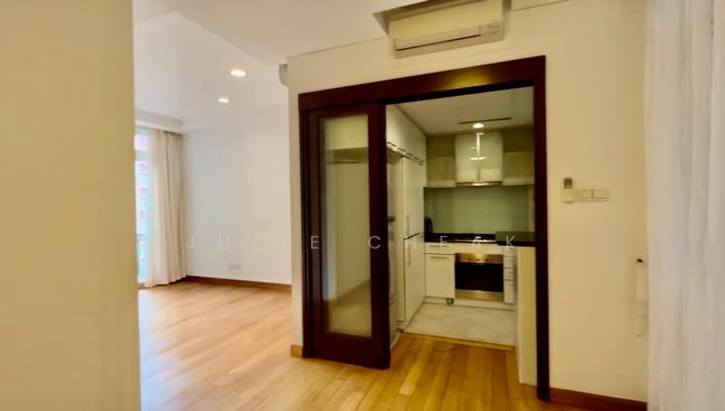 Robertson 100, 100 Robertson Quay, 2 Bedrooms, 936 sqft, Apartment For Rent, by Julie Cheak, 24438838 - PropertyGuru.com.sg