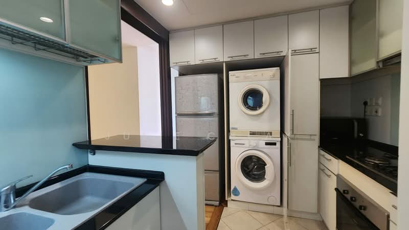 Robertson 100, 100 Robertson Quay, Orchard / River Valley, 2 Bedrooms, 936 sqft, Apartment For Rent, by Julie Cheak, 24438838 - PropertyGuru.com.sg